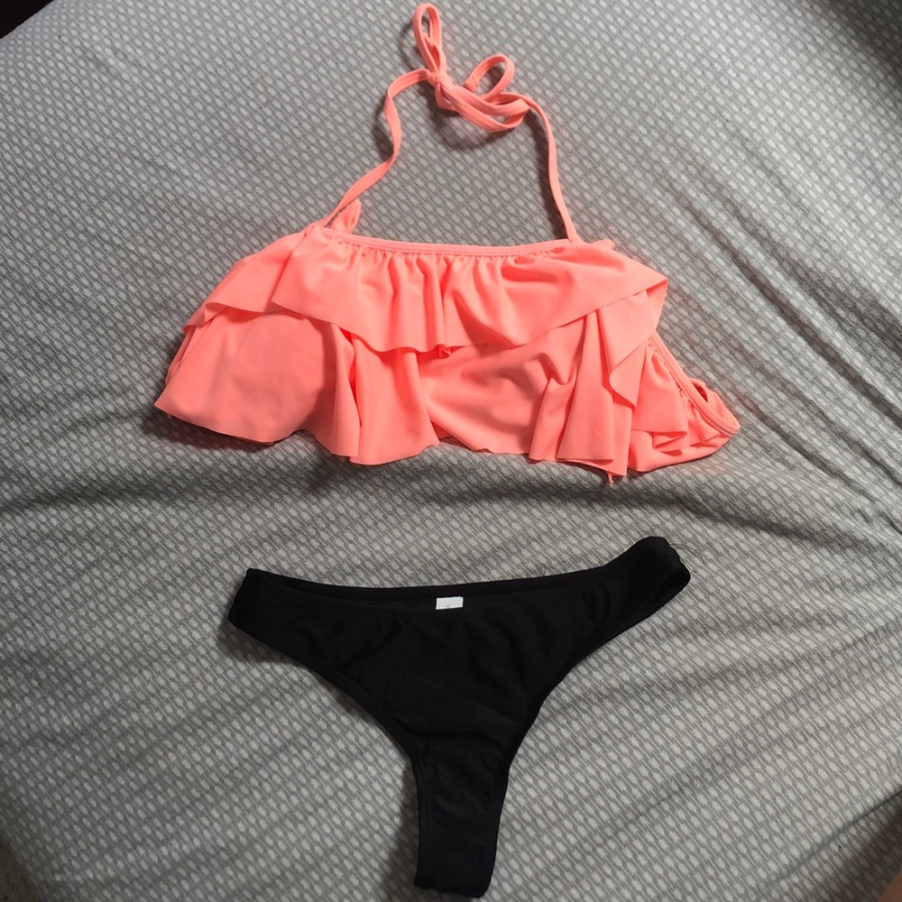 CHEEKY Black bikini bottom